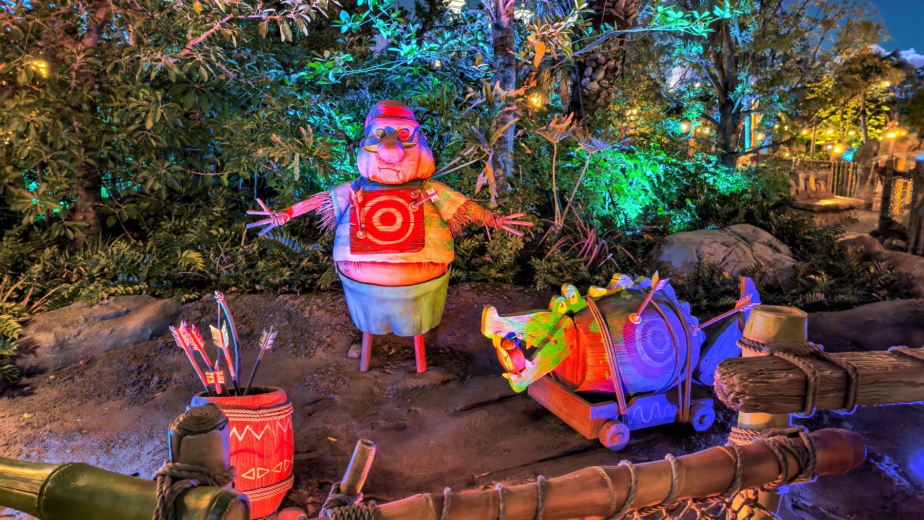 รายละเอียดบรรยากาศ Never Land ตอนกลางคืน