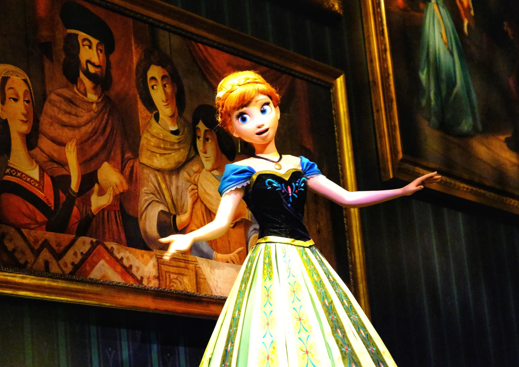 ฉาก Anna และภาพบนผนังใน Frozen Journey