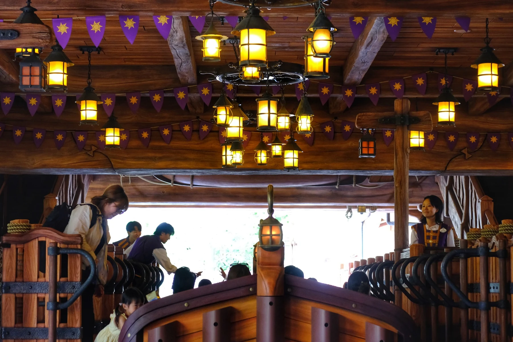 จุดลงเรือของ Rapunzel’s Lantern Festival