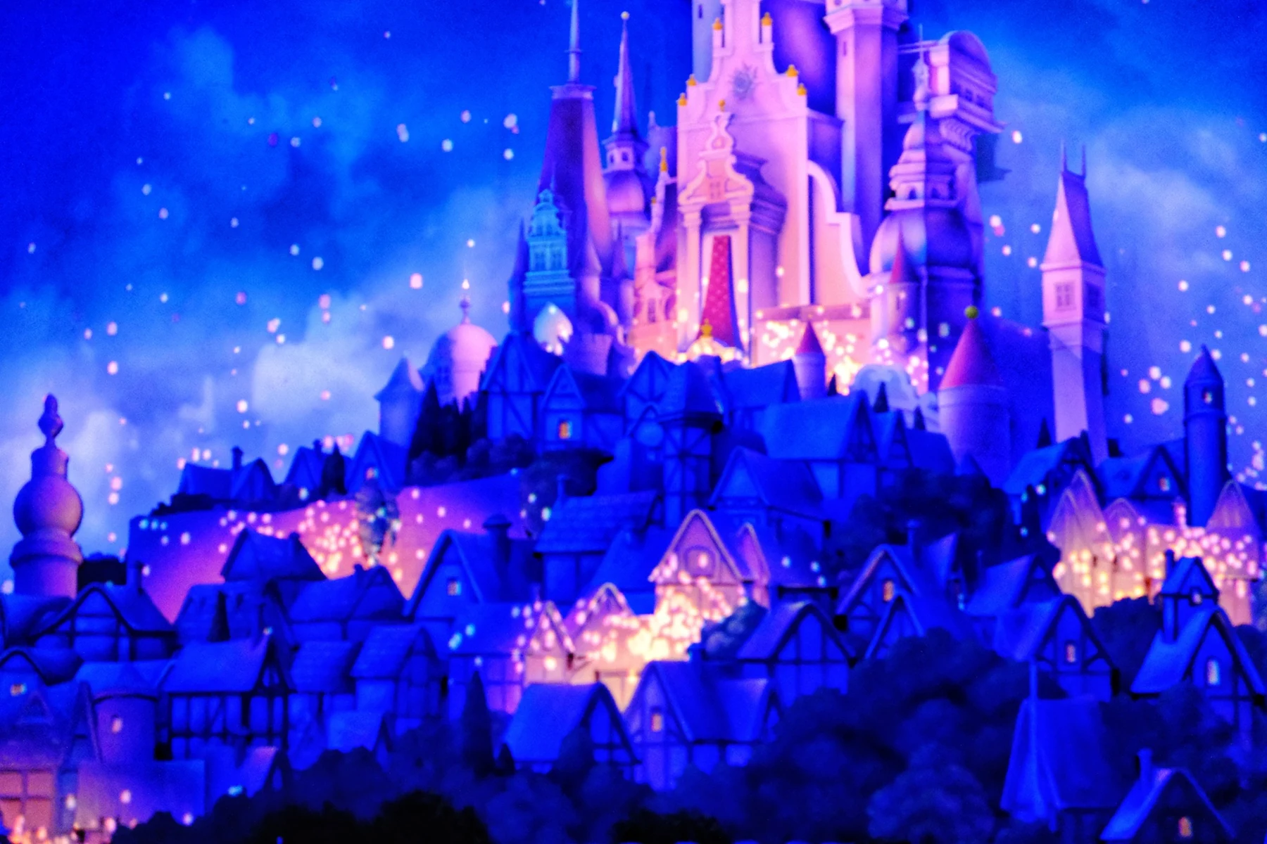 ปราสาทและแสงสีภายใน Rapunzel’s Lantern Festival