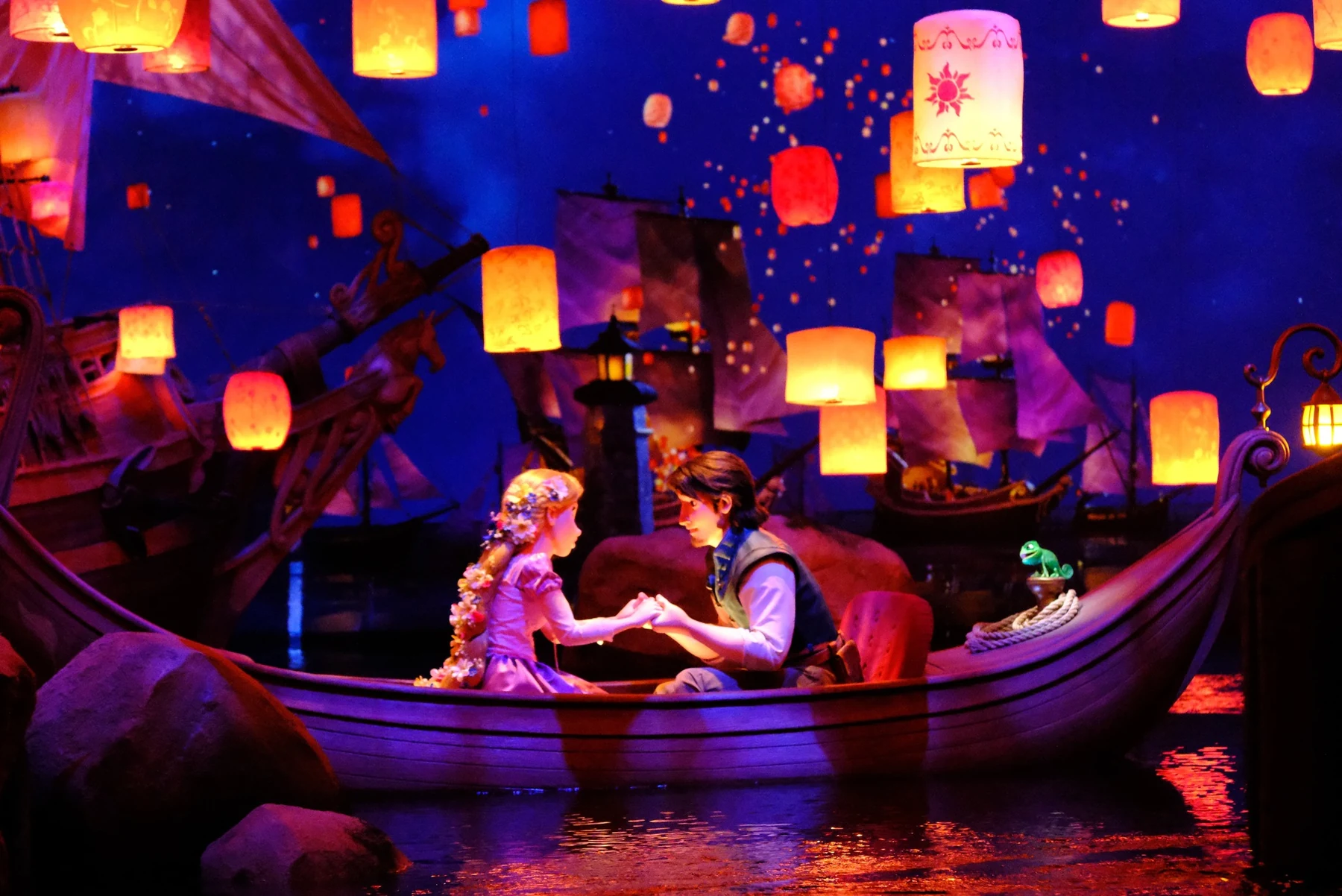 ฉากโคมลอยของ Rapunzel’s Lantern Festival