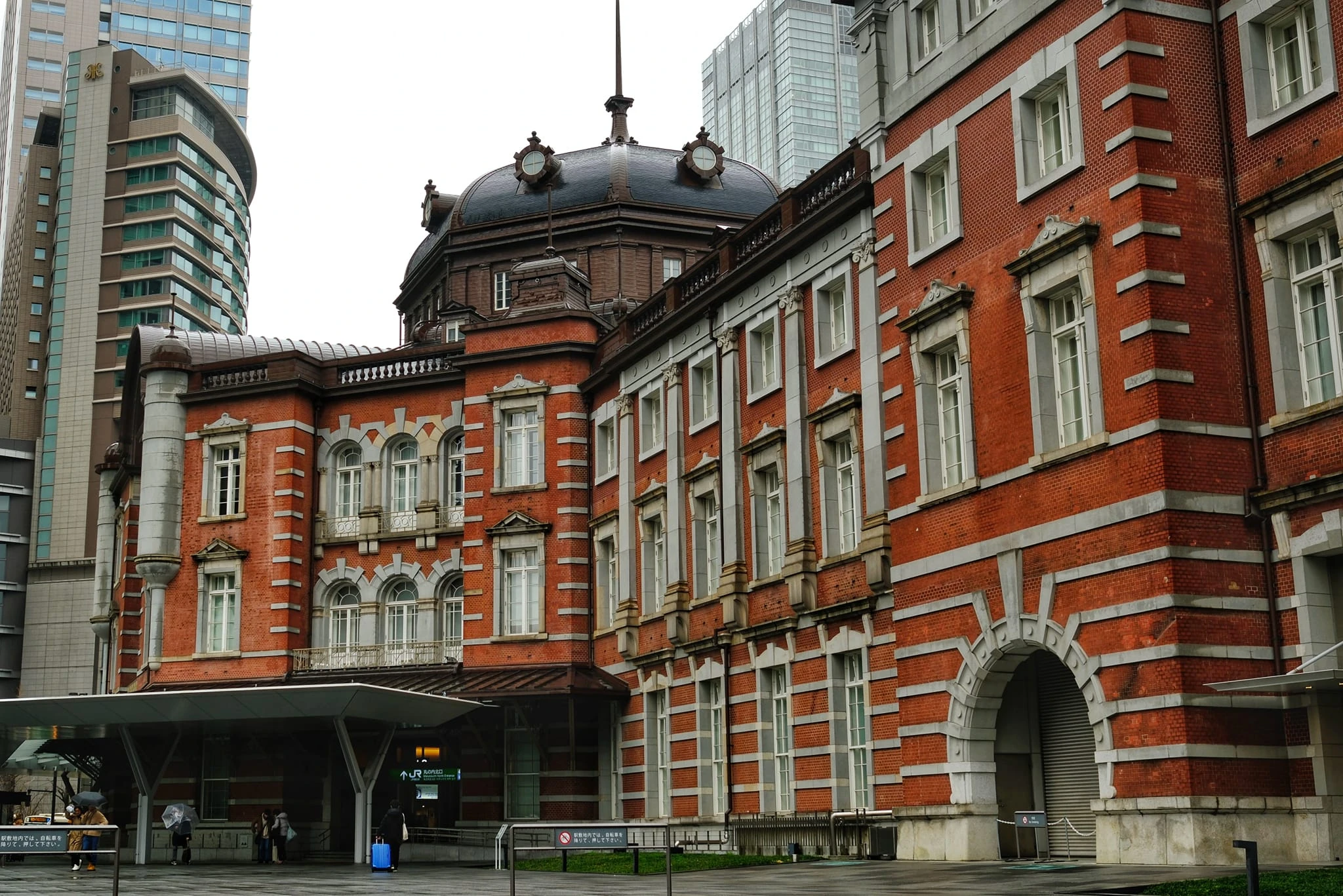อาคาร Tokyo Station Hotel ทางฝั่ง Marunouchi North ในทริปปีแรกของบ้านเรา
